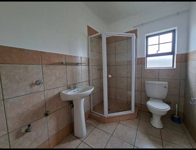 2 BEDROOM TOWNHOUSE FOR SALE IN VALLEY VIEW ESTATE